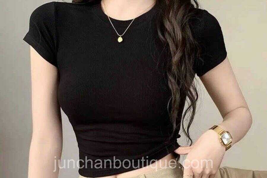 Áo thun nữ ôm body cổ tròn