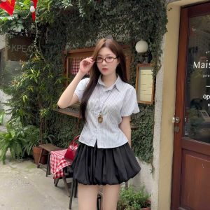 Áo sơ mi kẻ tay phồng